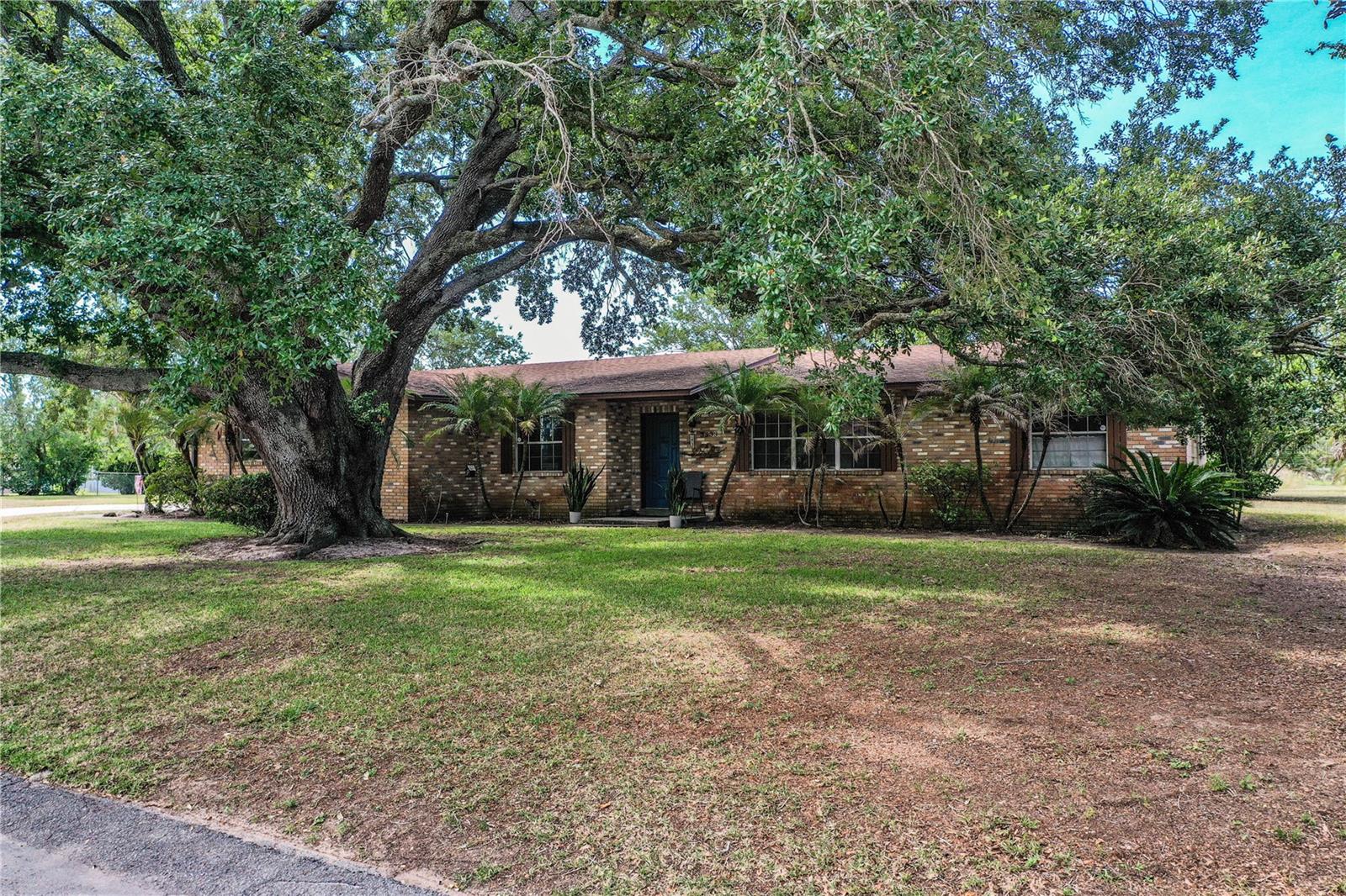 3533 CRESTWOOD COURT
