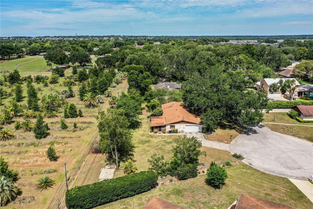 Photo of 3533 Crestwood Court, Lakeland, FL 33812 (MLS # L4962543)
