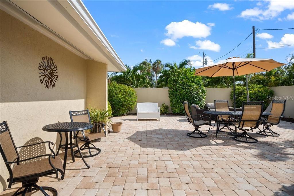 SIESTA MANOR SEC 2 - Residential Lease