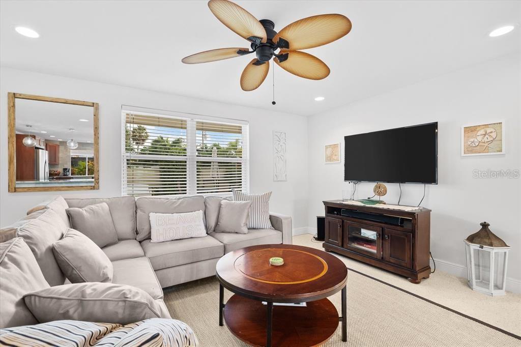 SIESTA MANOR SEC 2 - Residential Lease