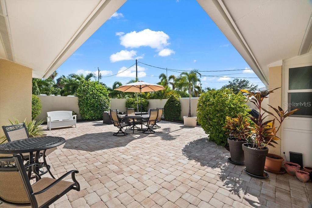 SIESTA MANOR SEC 2 - Residential Lease