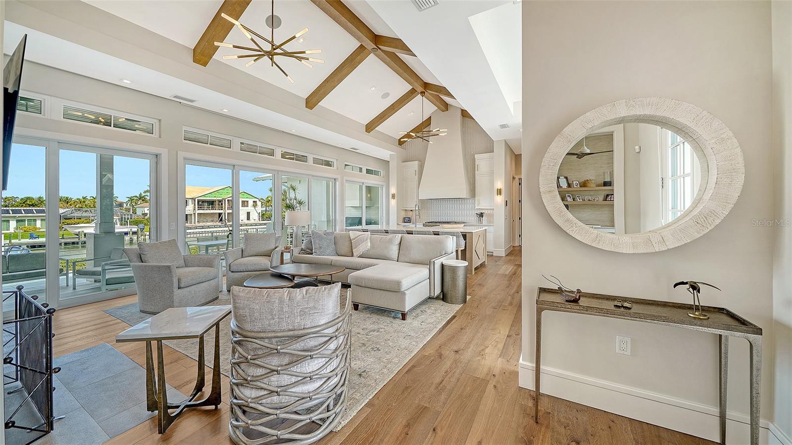 EMERALD HARBOR - Residential