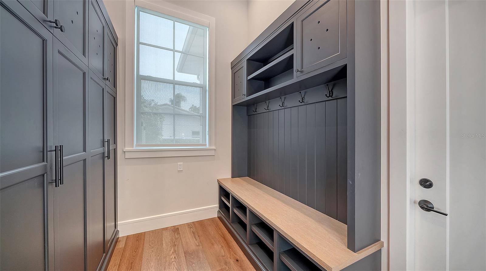 EMERALD HARBOR - Residential