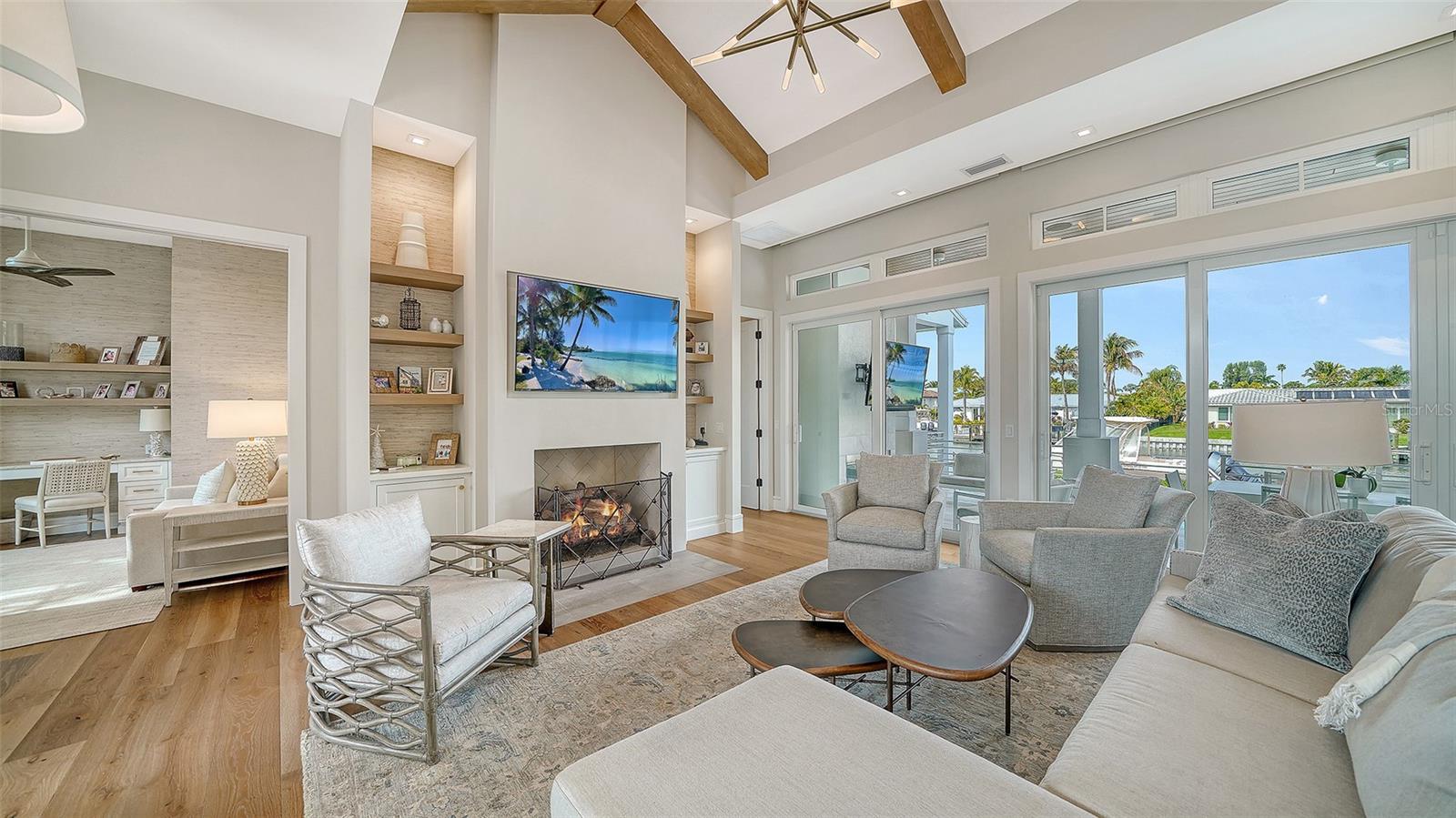 EMERALD HARBOR - Residential