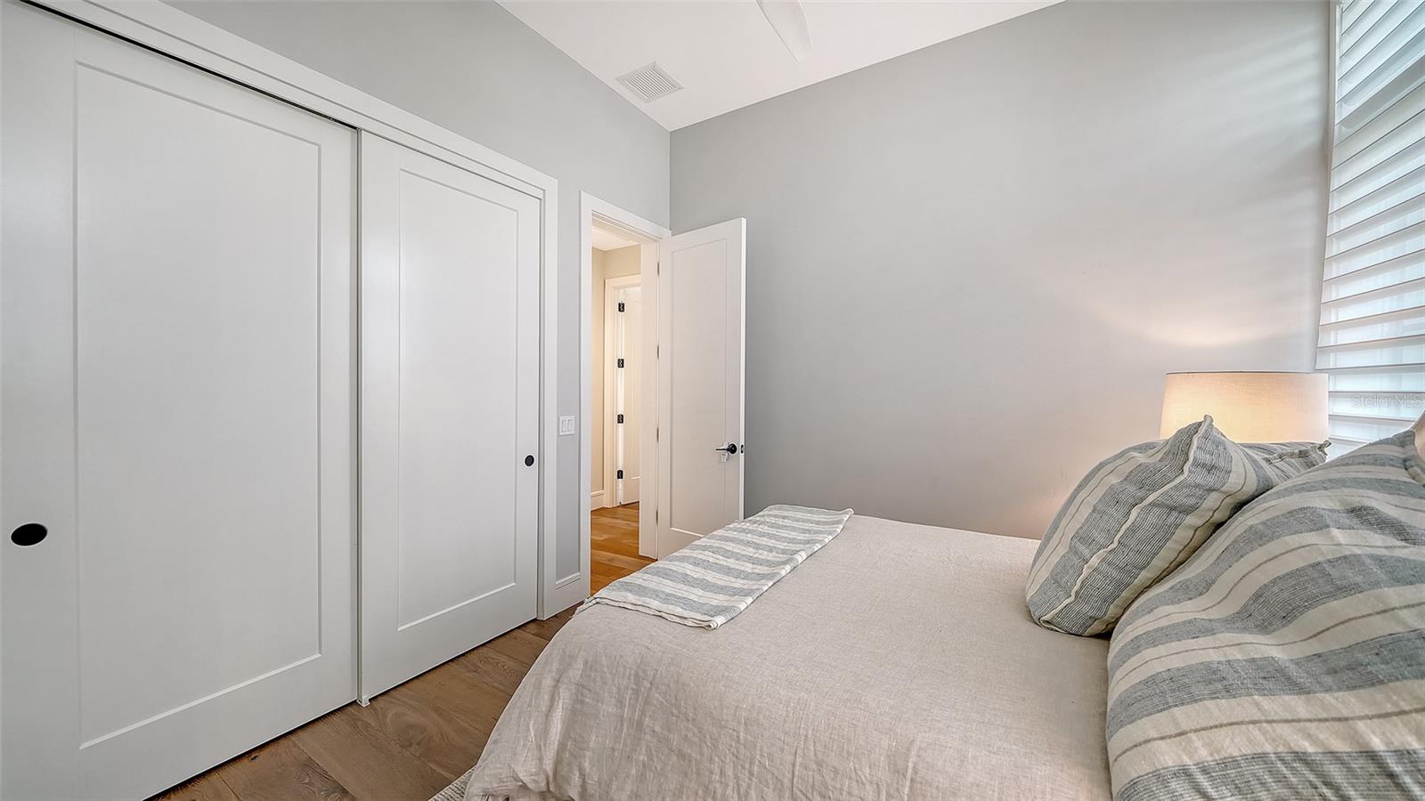 EMERALD HARBOR - Residential