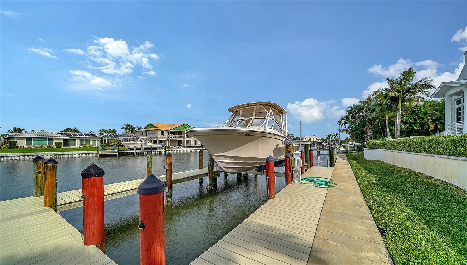 EMERALD HARBOR - Residential