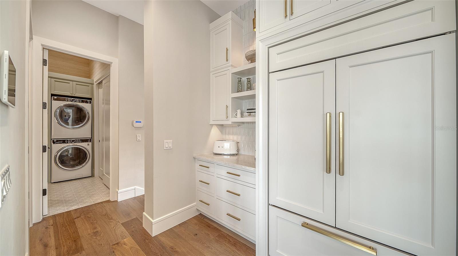 EMERALD HARBOR - Residential