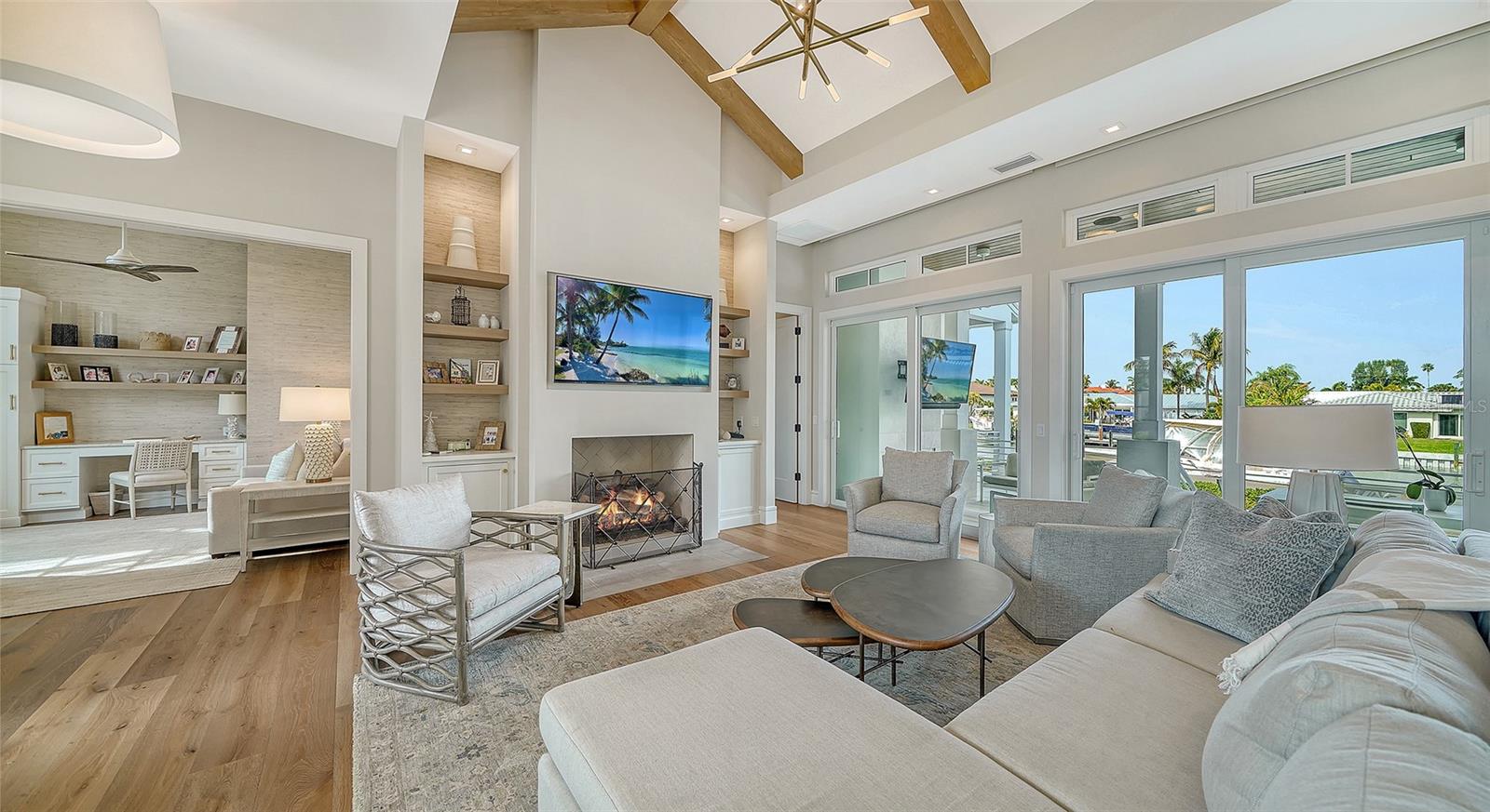 EMERALD HARBOR - Residential