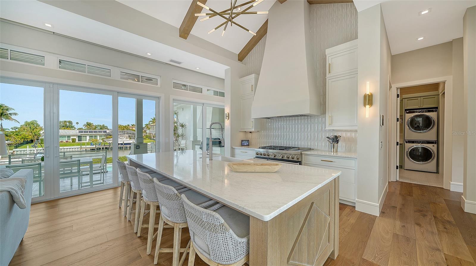 EMERALD HARBOR - Residential