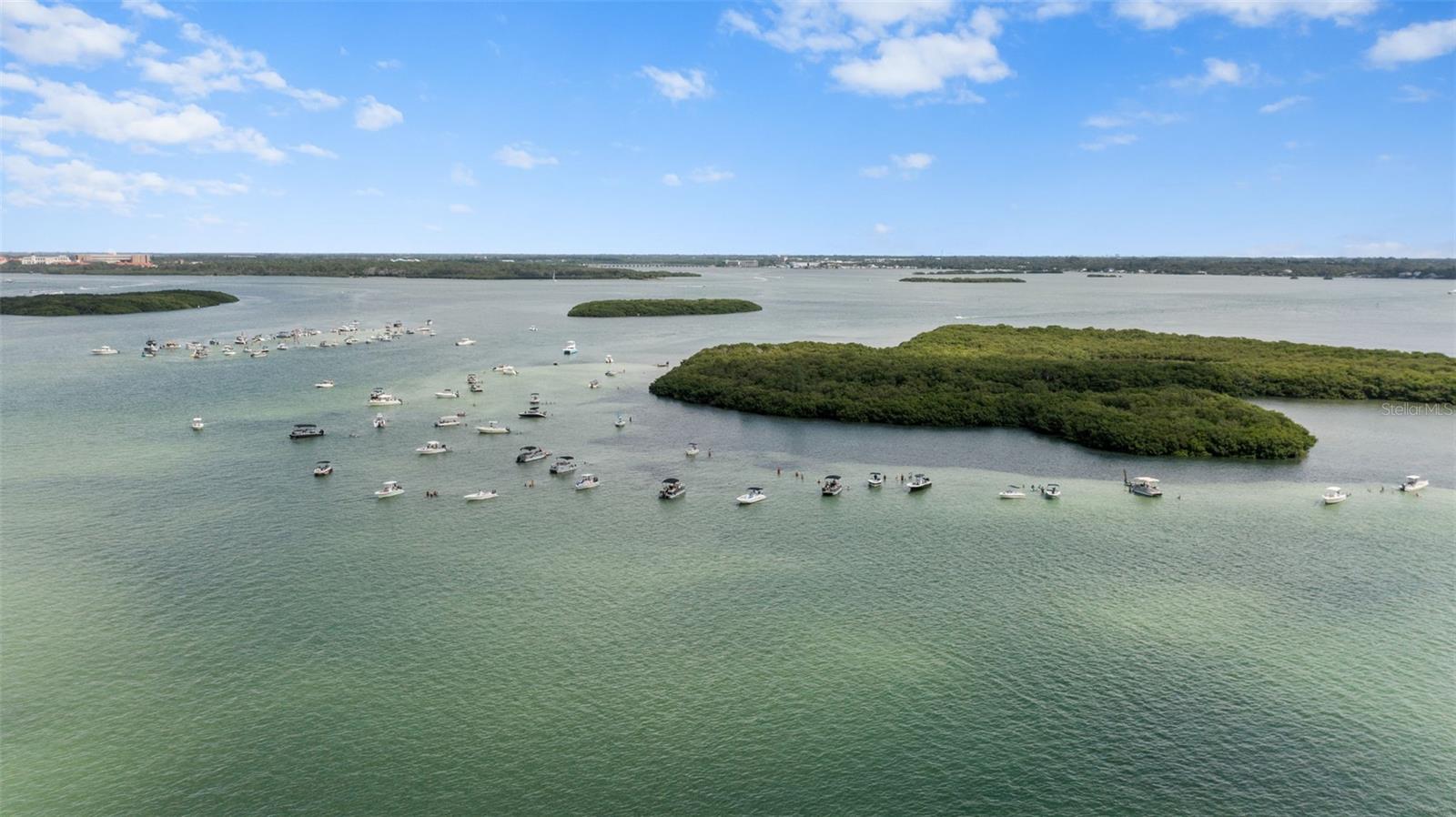 KEY CAPRI CONDO - Residential
