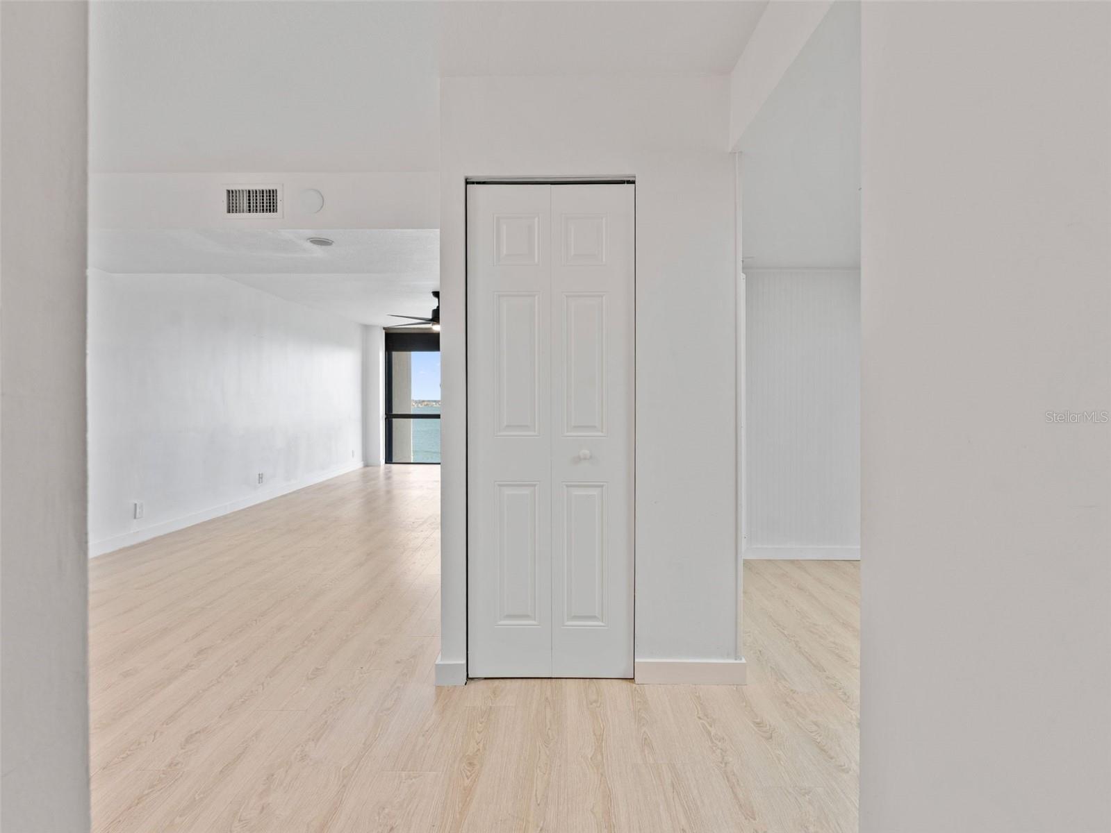 KEY CAPRI CONDO - Residential