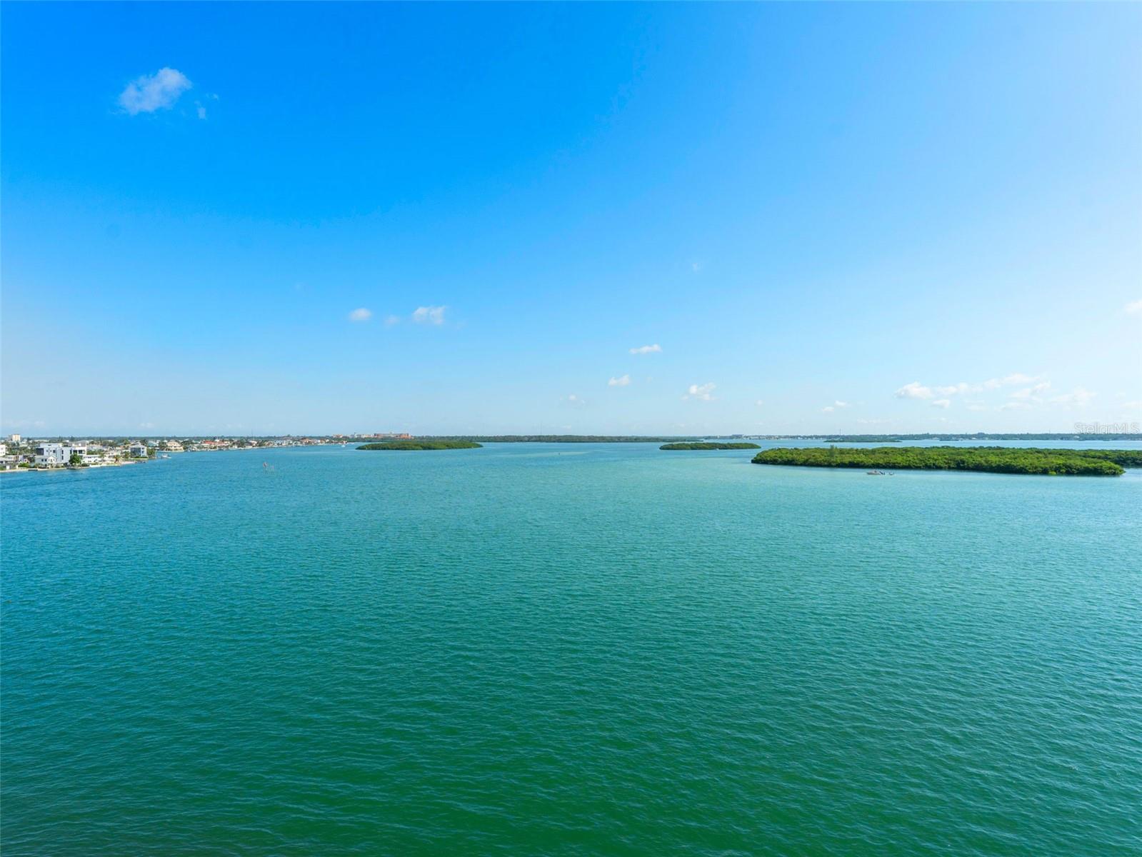 KEY CAPRI CONDO - Residential