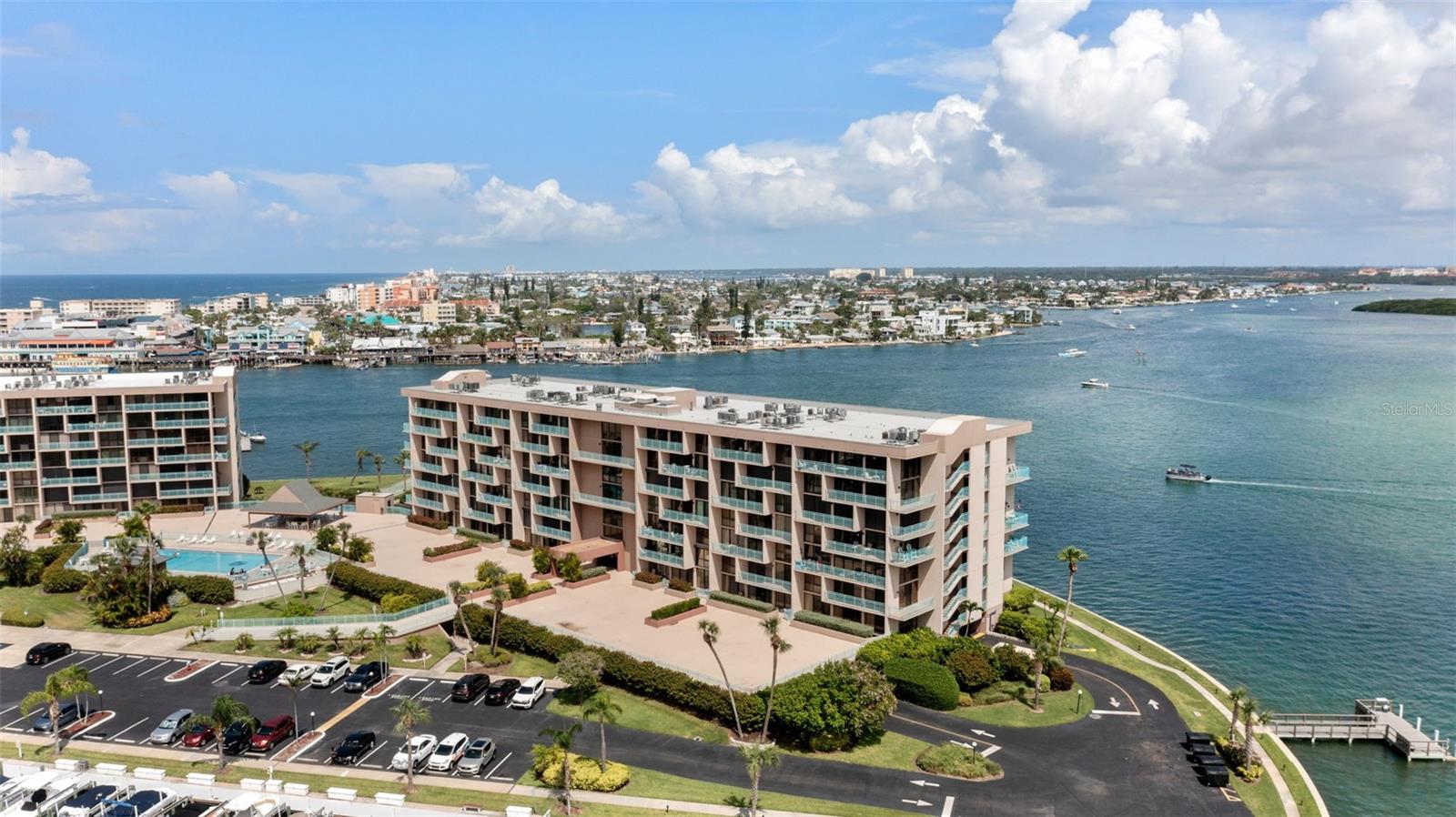 KEY CAPRI CONDO - Residential