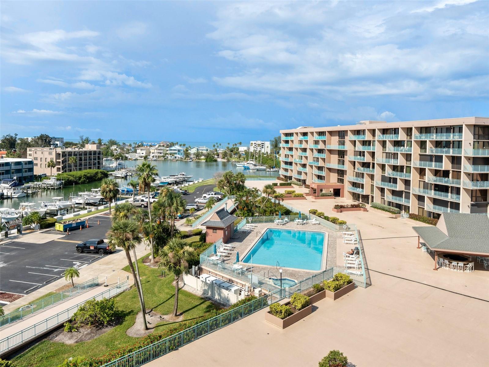 KEY CAPRI CONDO - Residential
