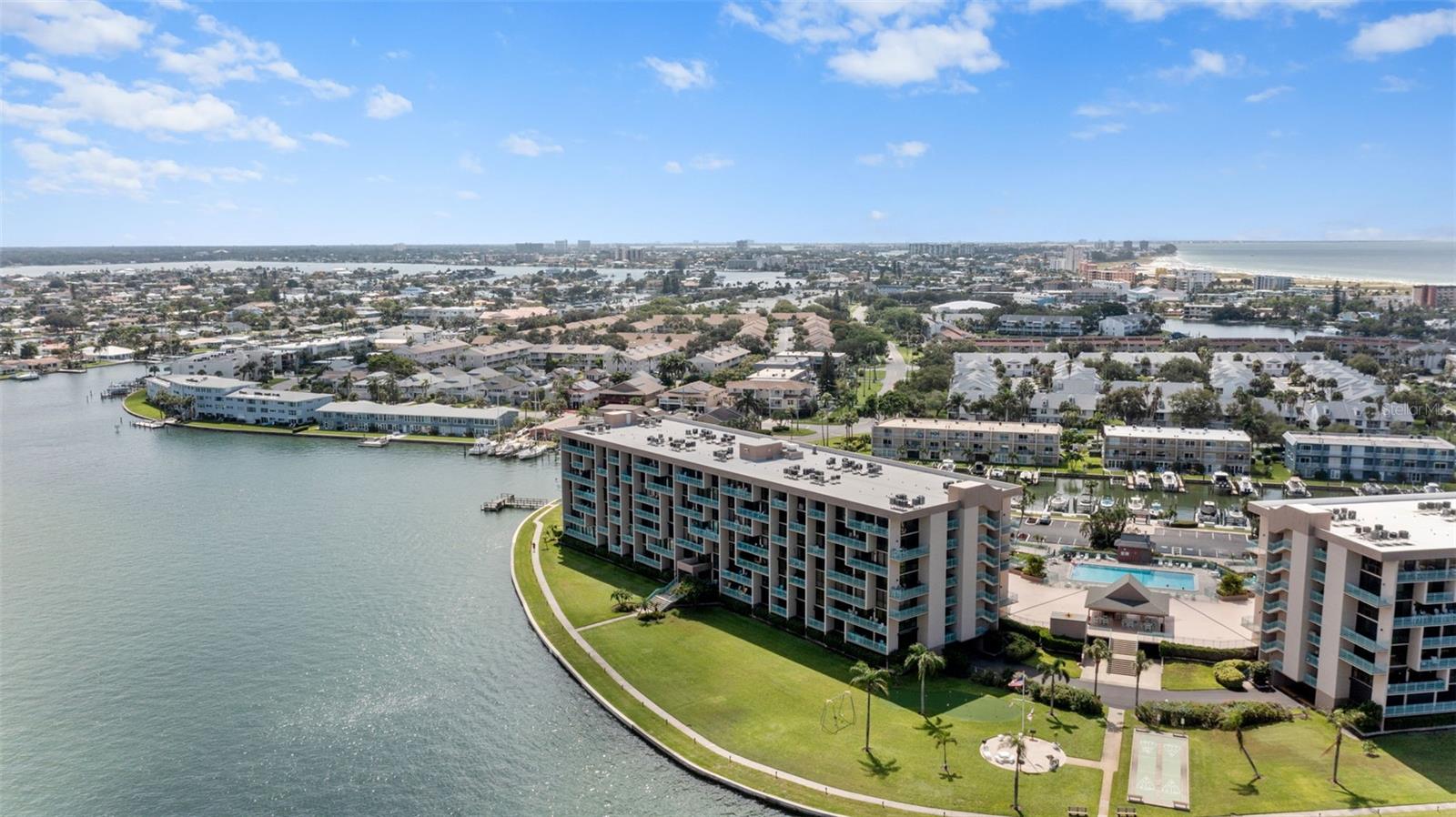 KEY CAPRI CONDO - Residential