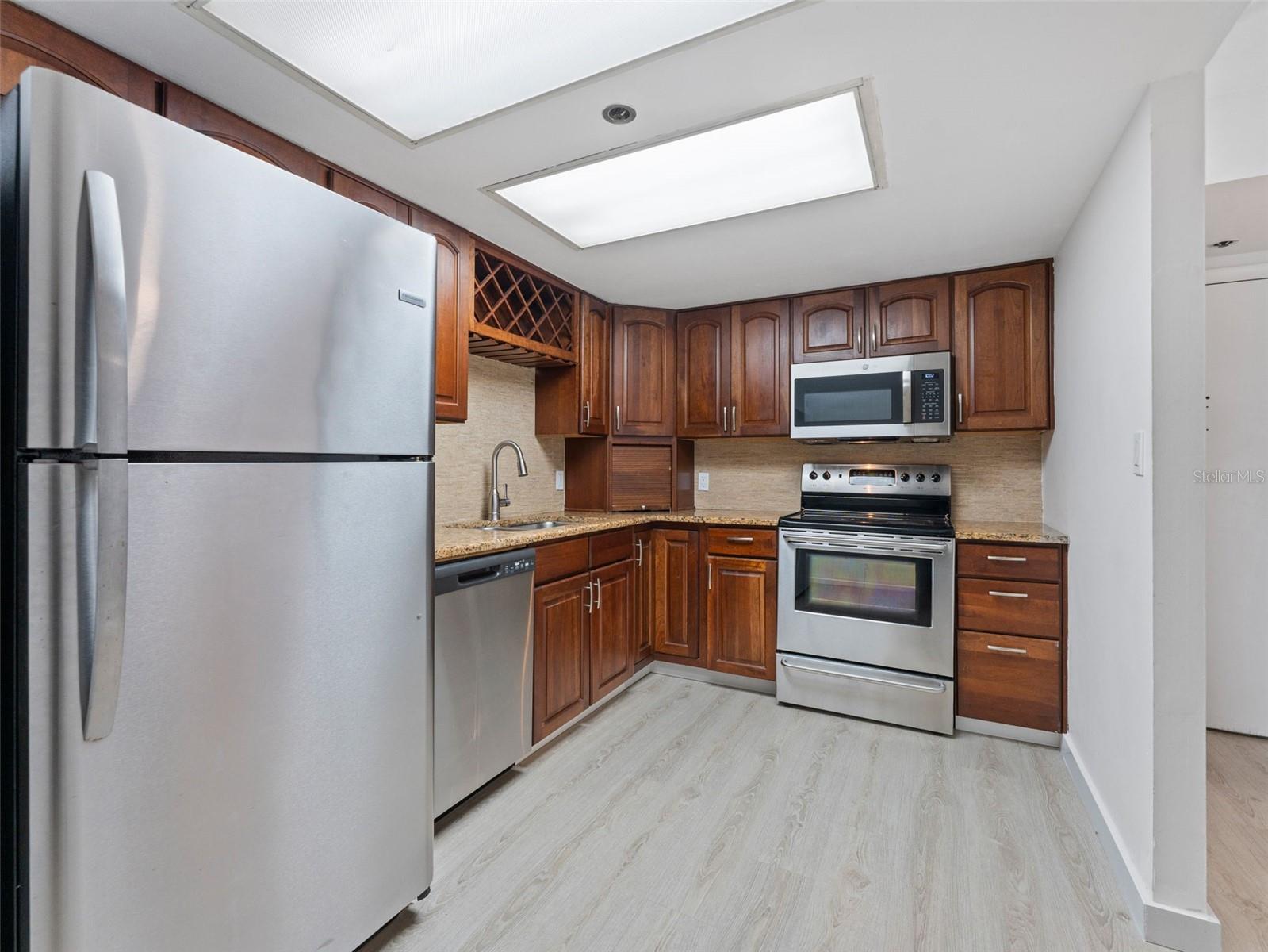 KEY CAPRI CONDO - Residential