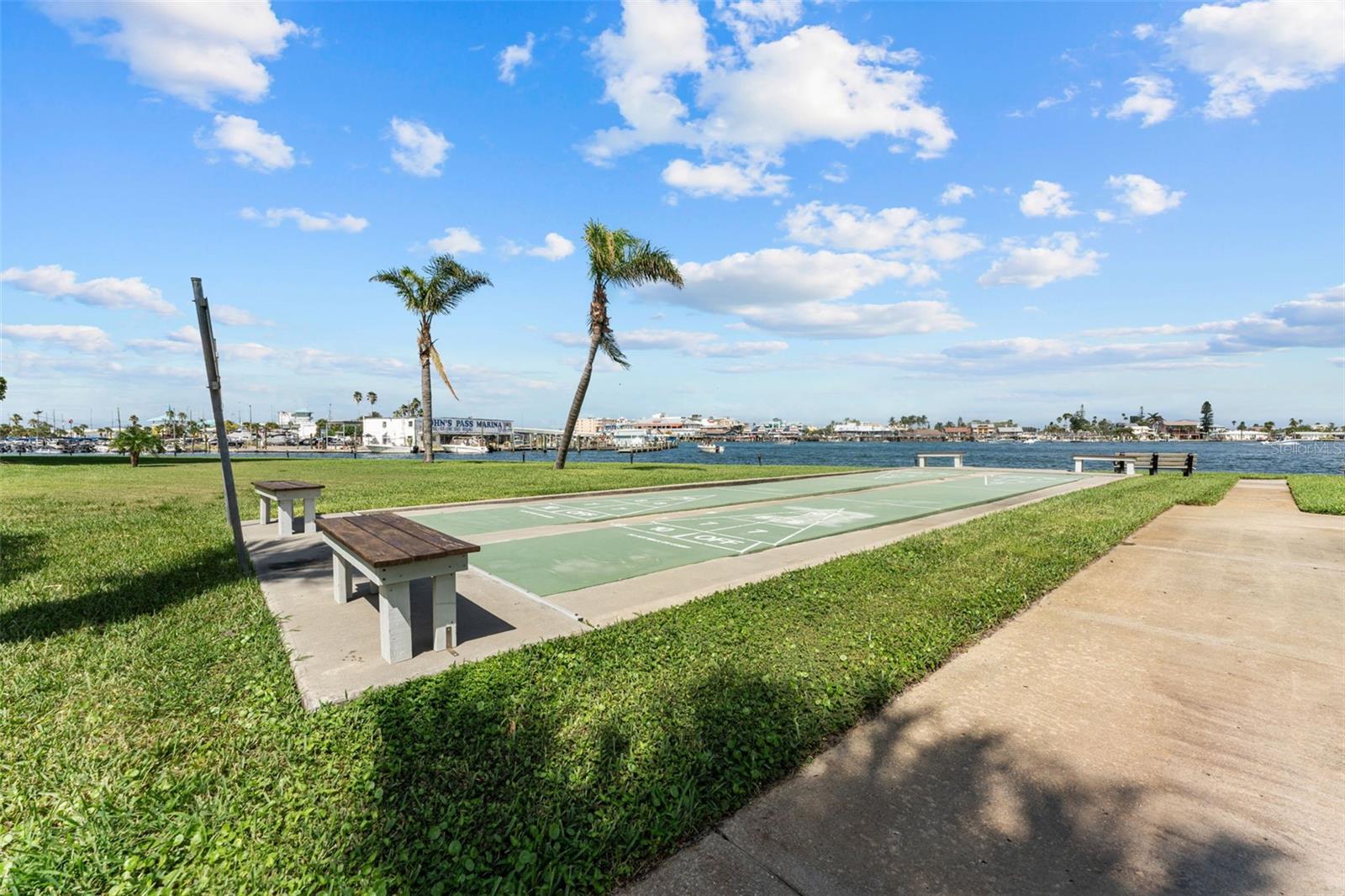 KEY CAPRI CONDO - Residential