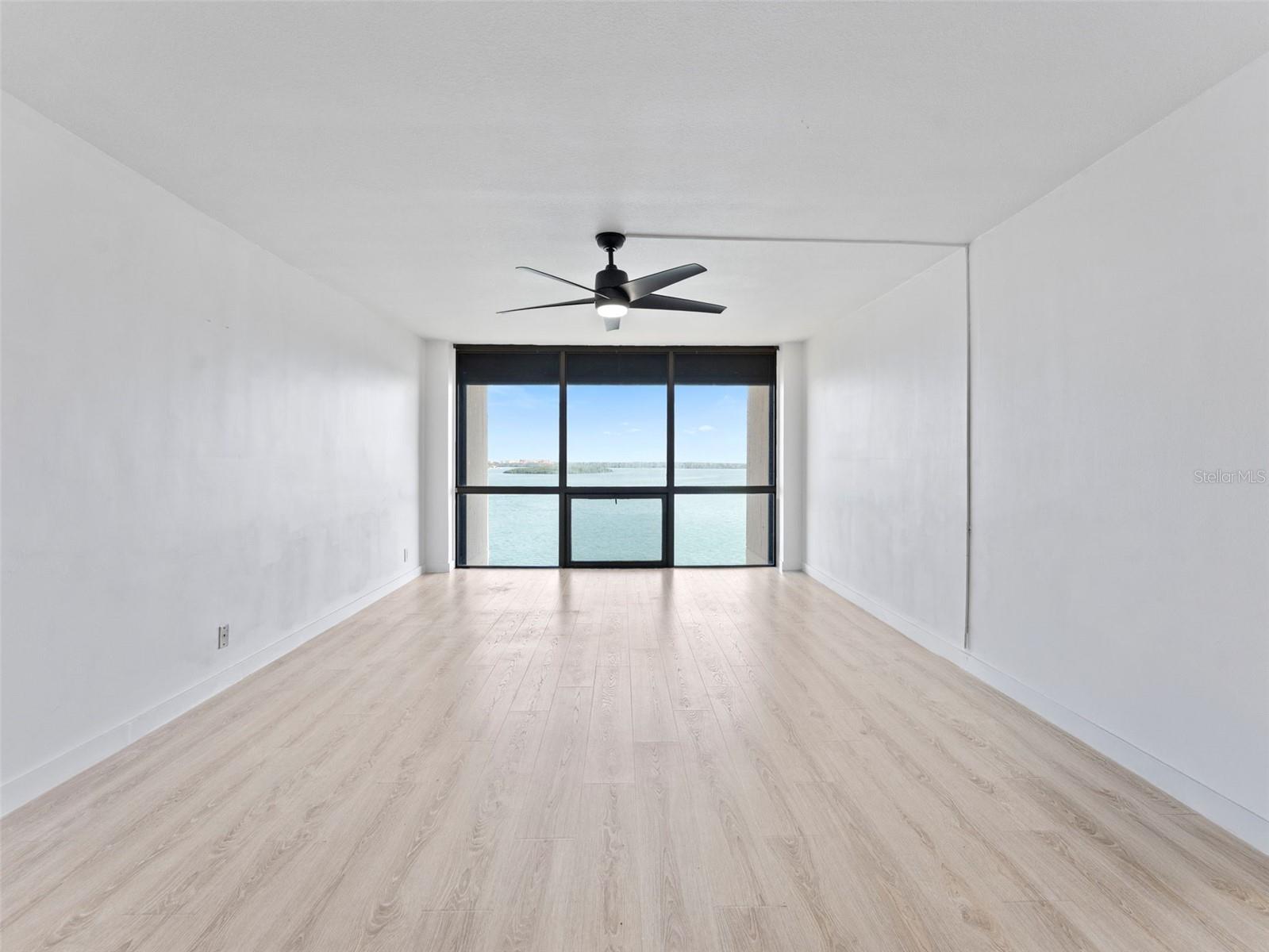 KEY CAPRI CONDO - Residential