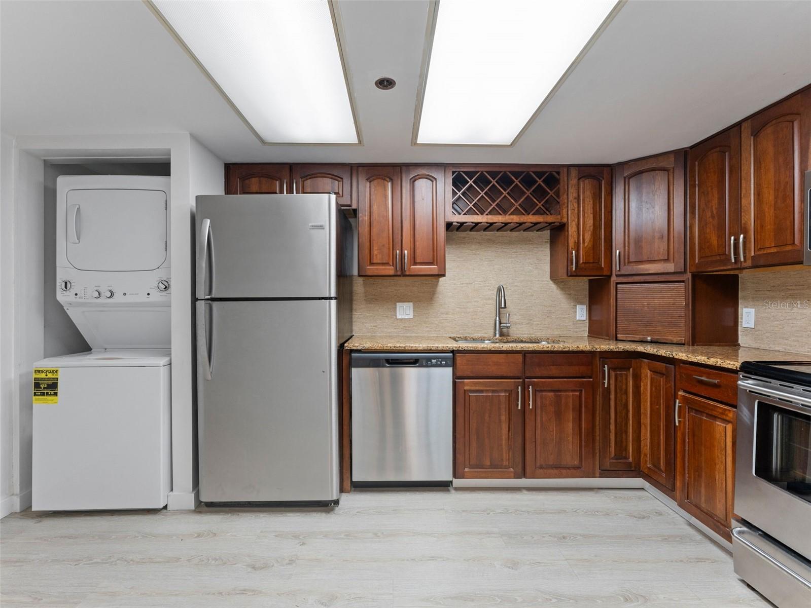 KEY CAPRI CONDO - Residential
