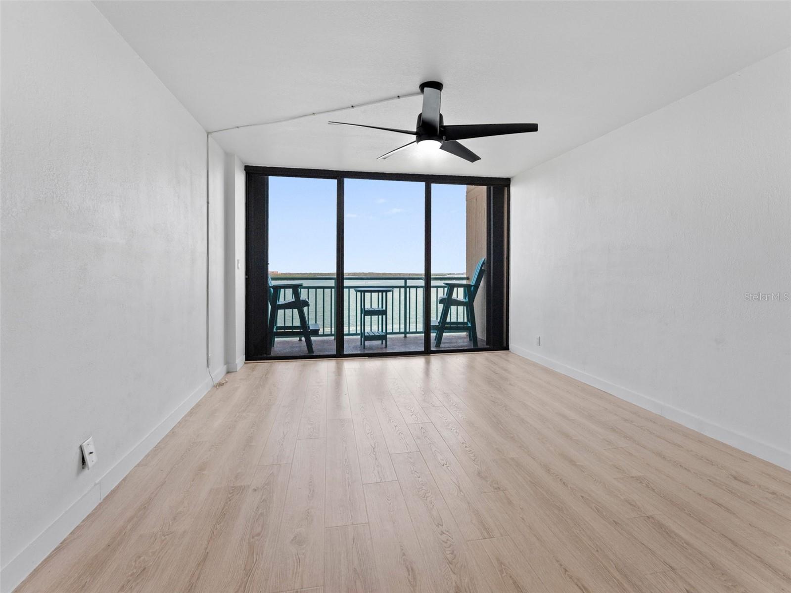 KEY CAPRI CONDO - Residential