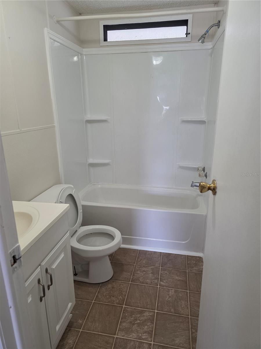 BROOKRIDGE COMM - Residential Lease