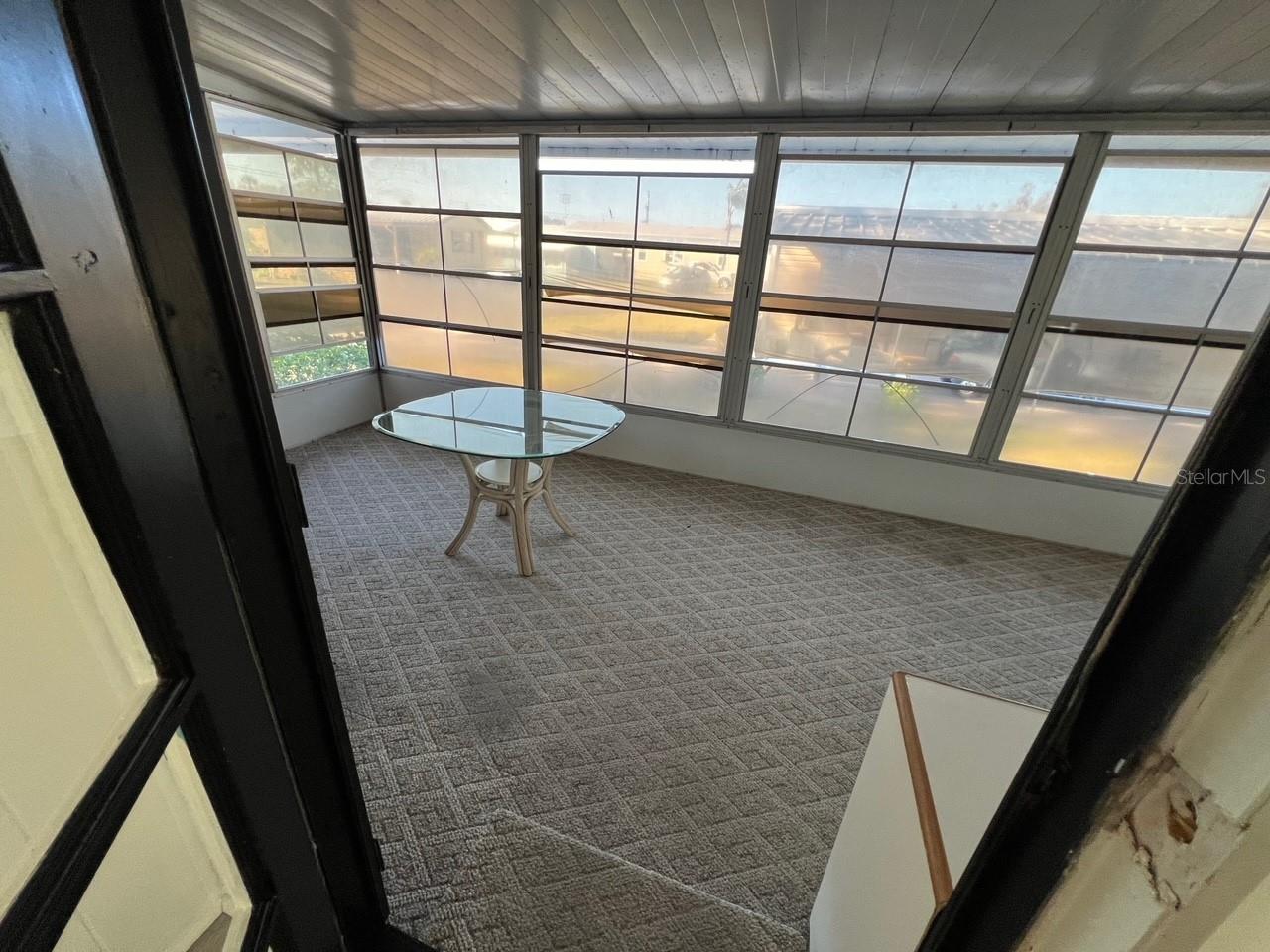 LEISURE LAKE MHP CO-OP OR1316/2570 - Residential