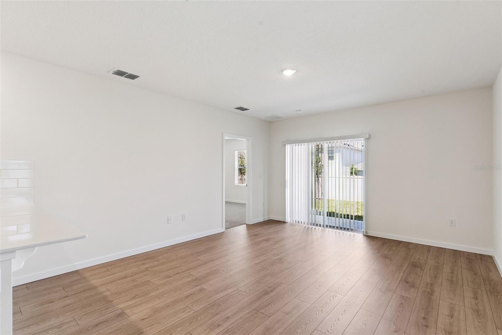 3297 SPINEYWOOD DRIVE
