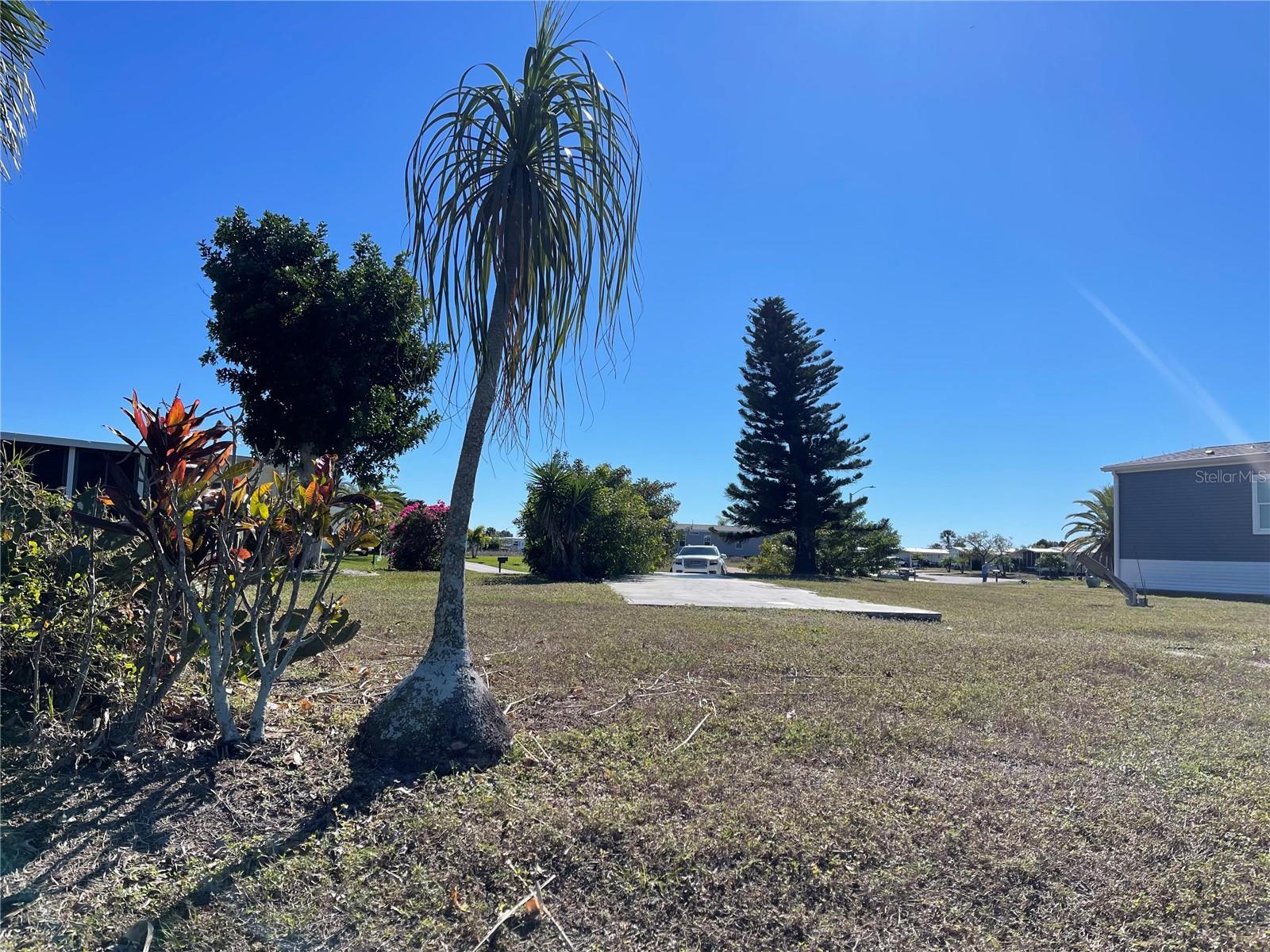 HOLIDAY MOB ESTATES 3RD ADD - Land