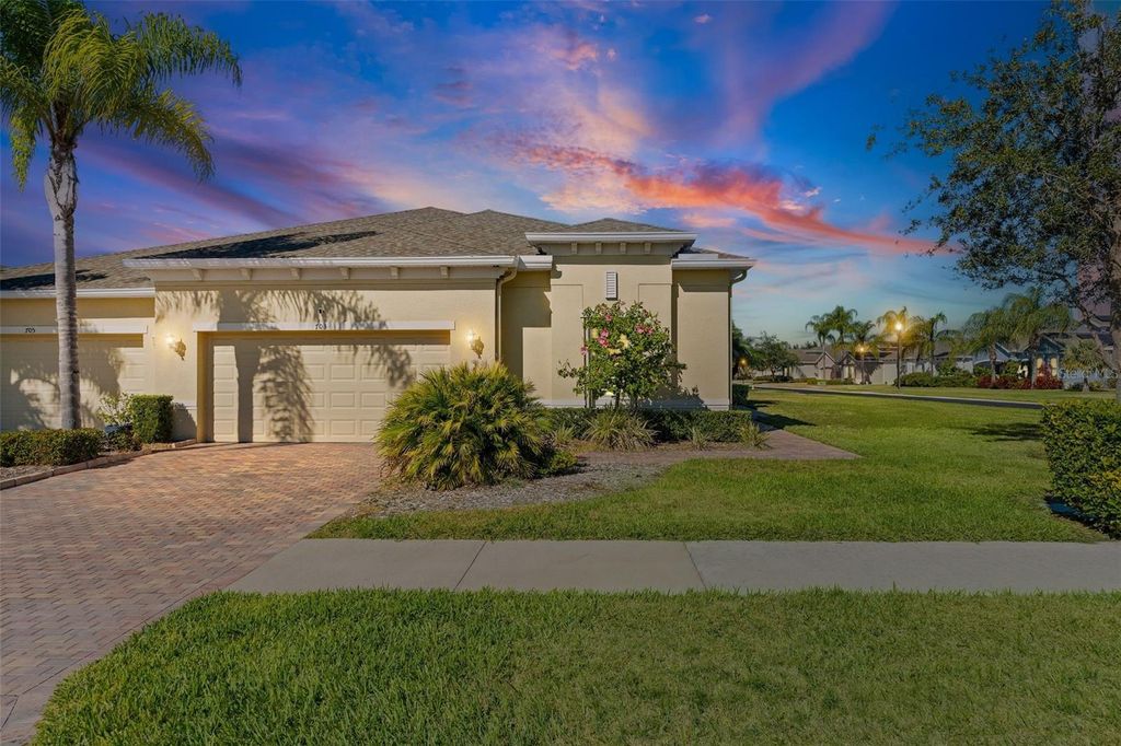 Photo of 703 Chipper Drive, Sun City Center, FL 33573 (MLS # A4680337)