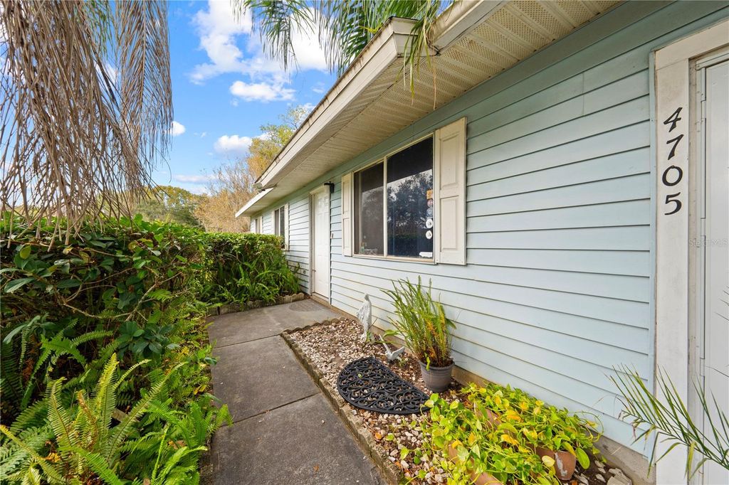 Photo of 4705 Robin Drive, Saint Cloud, FL 34772 (MLS # O6361550)