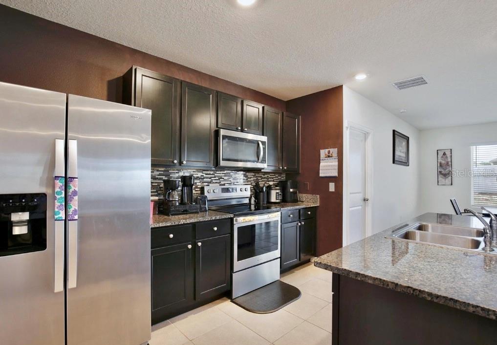 348 HICKORY COURSE RADIAL