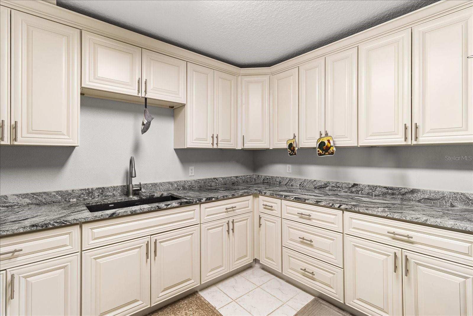 FOREST LAKE-6826 - Residential