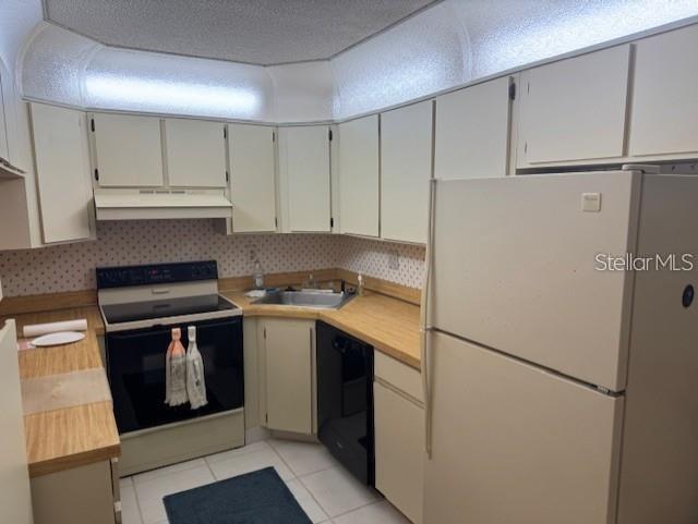 PINE RIDGE AT LAKE TARPON VILLAGE - Residential