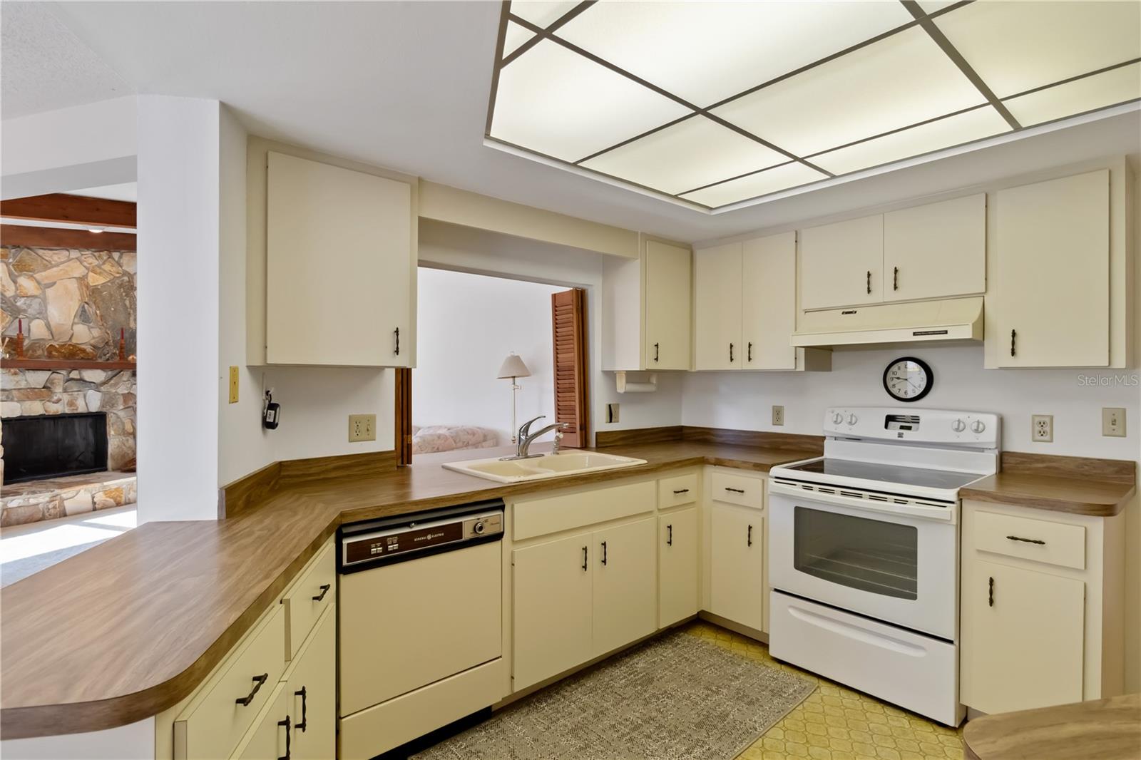 GULF GATE PINES - Residential