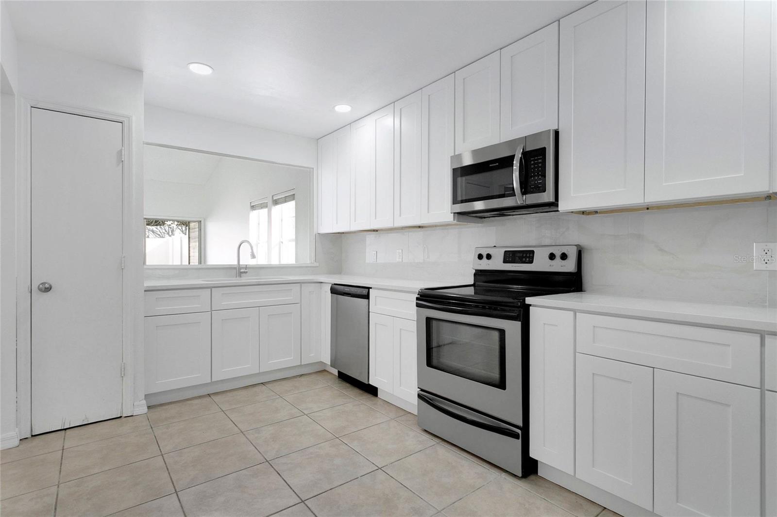 SOUTHERN VILLAS - Residential