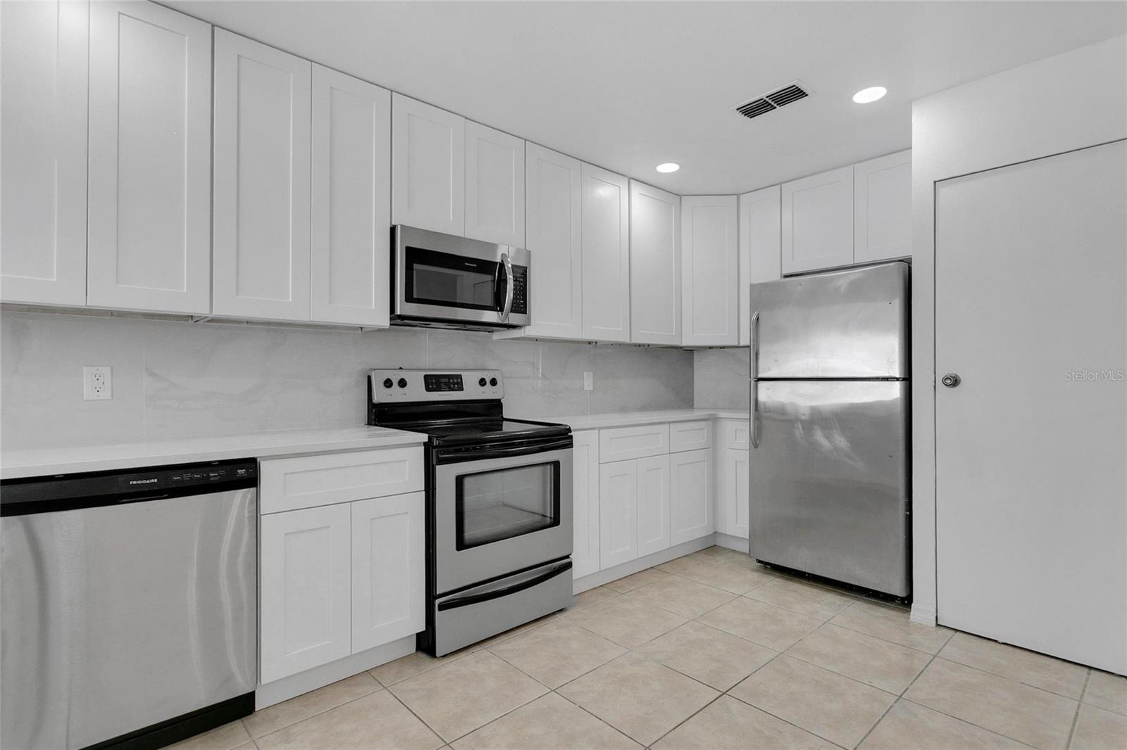 SOUTHERN VILLAS - Residential