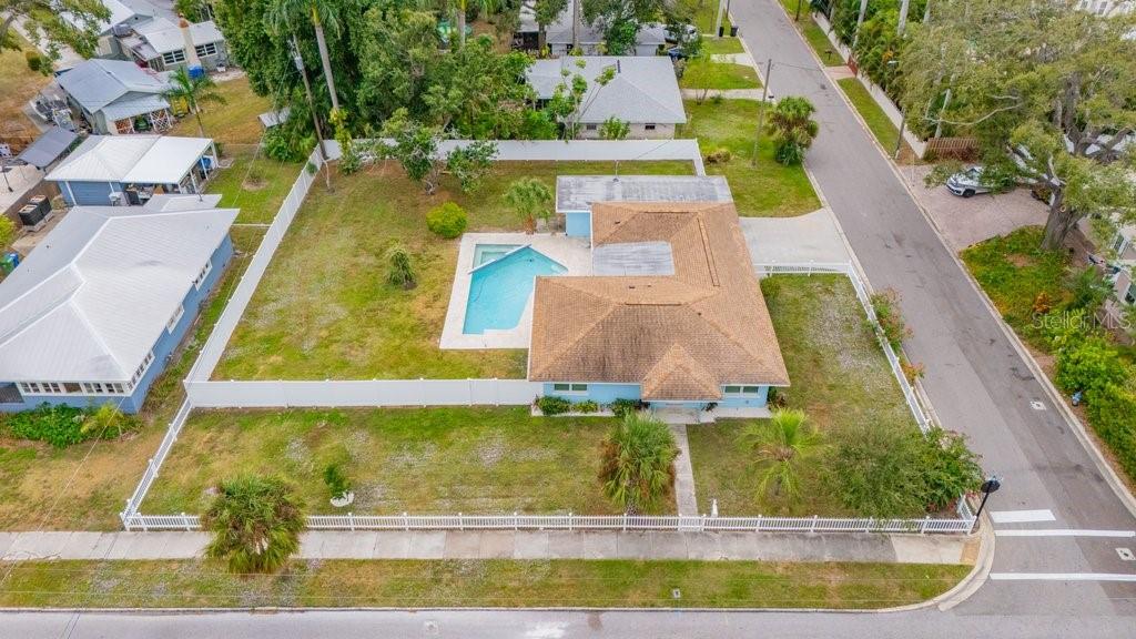 BRADENTON /VIRGINIA PARK - Residential