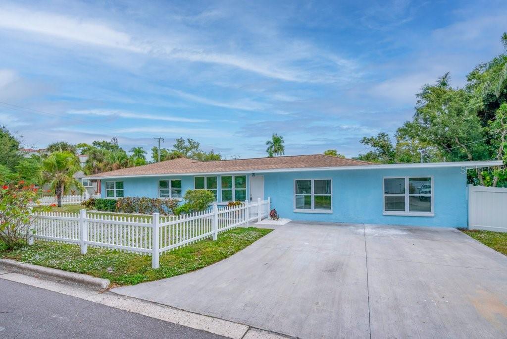 BRADENTON /VIRGINIA PARK - Residential