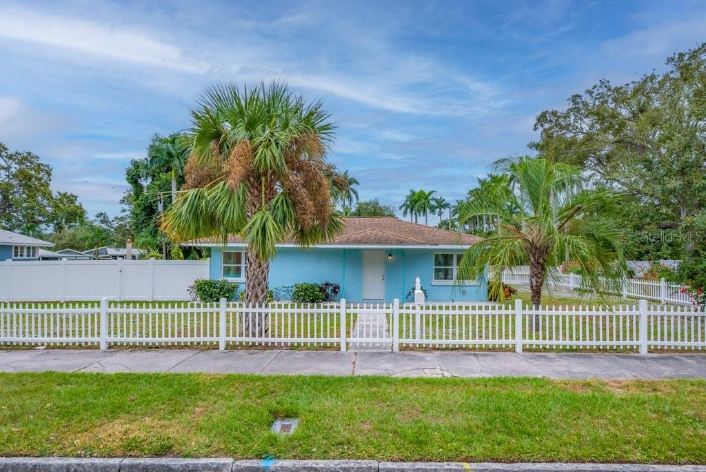 BRADENTON /VIRGINIA PARK - Residential