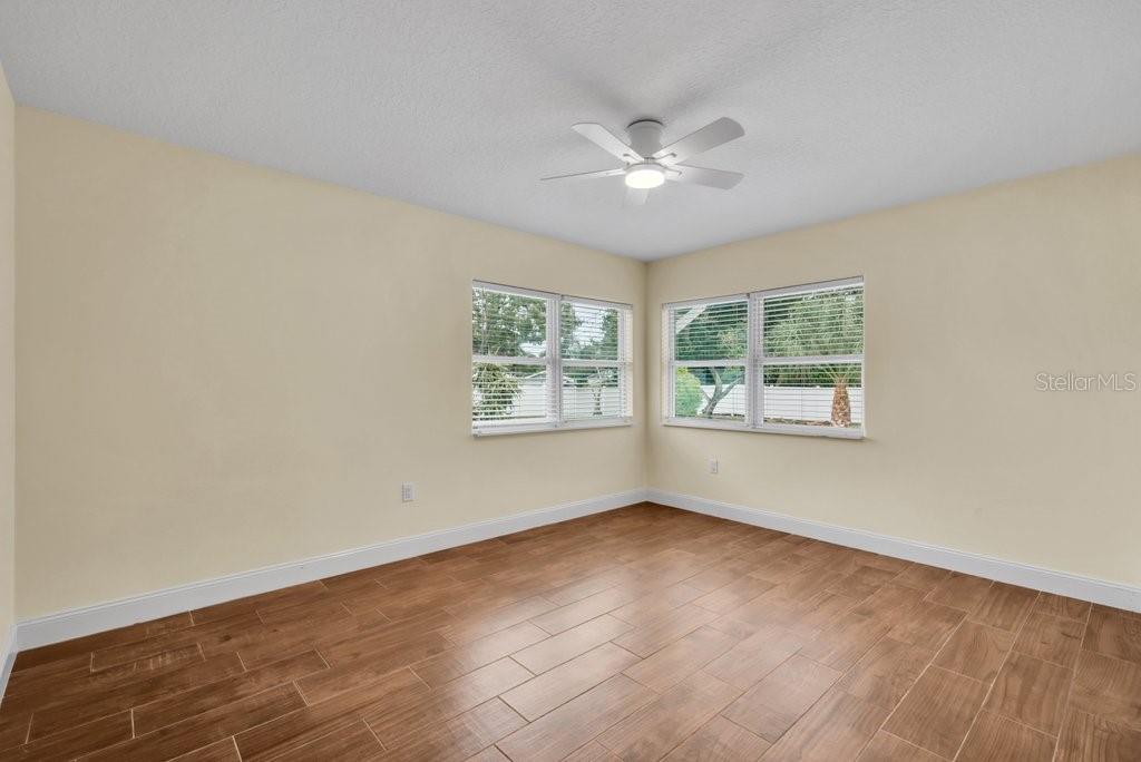 BRADENTON /VIRGINIA PARK - Residential