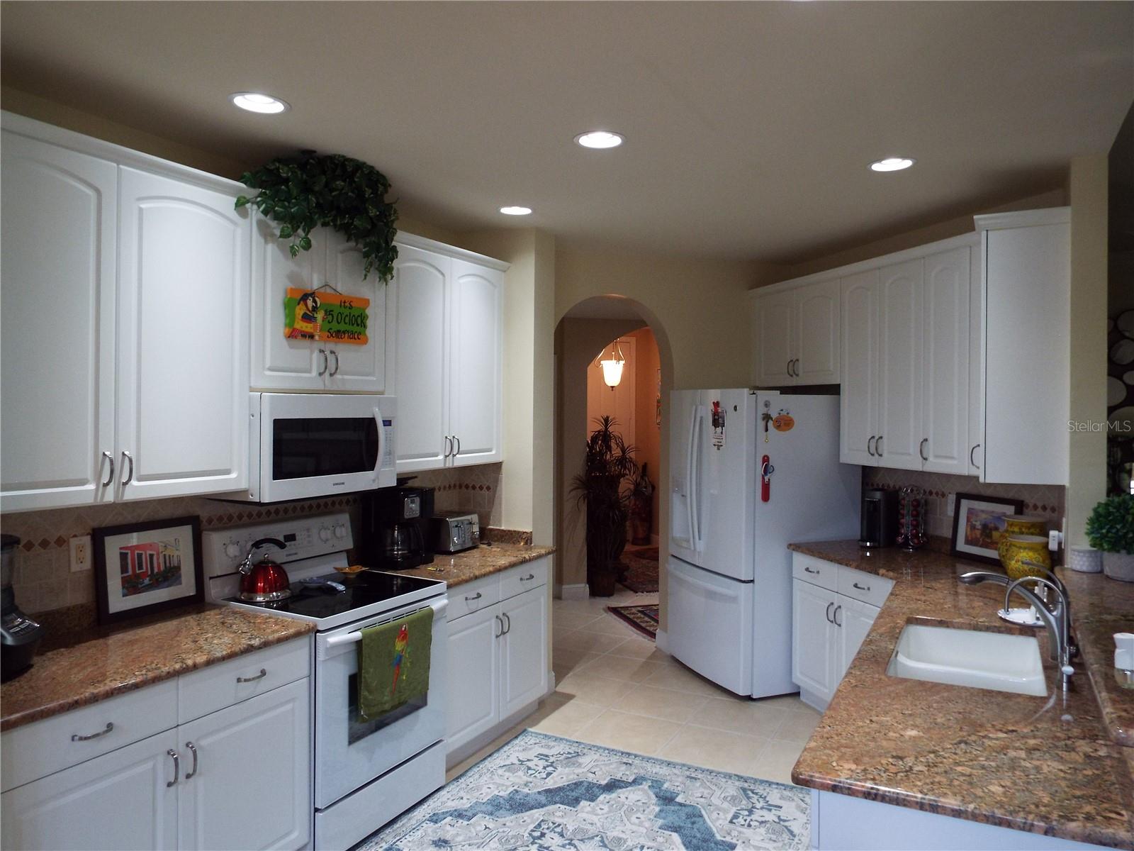 13860 AVON PARK CIRCLE 104
