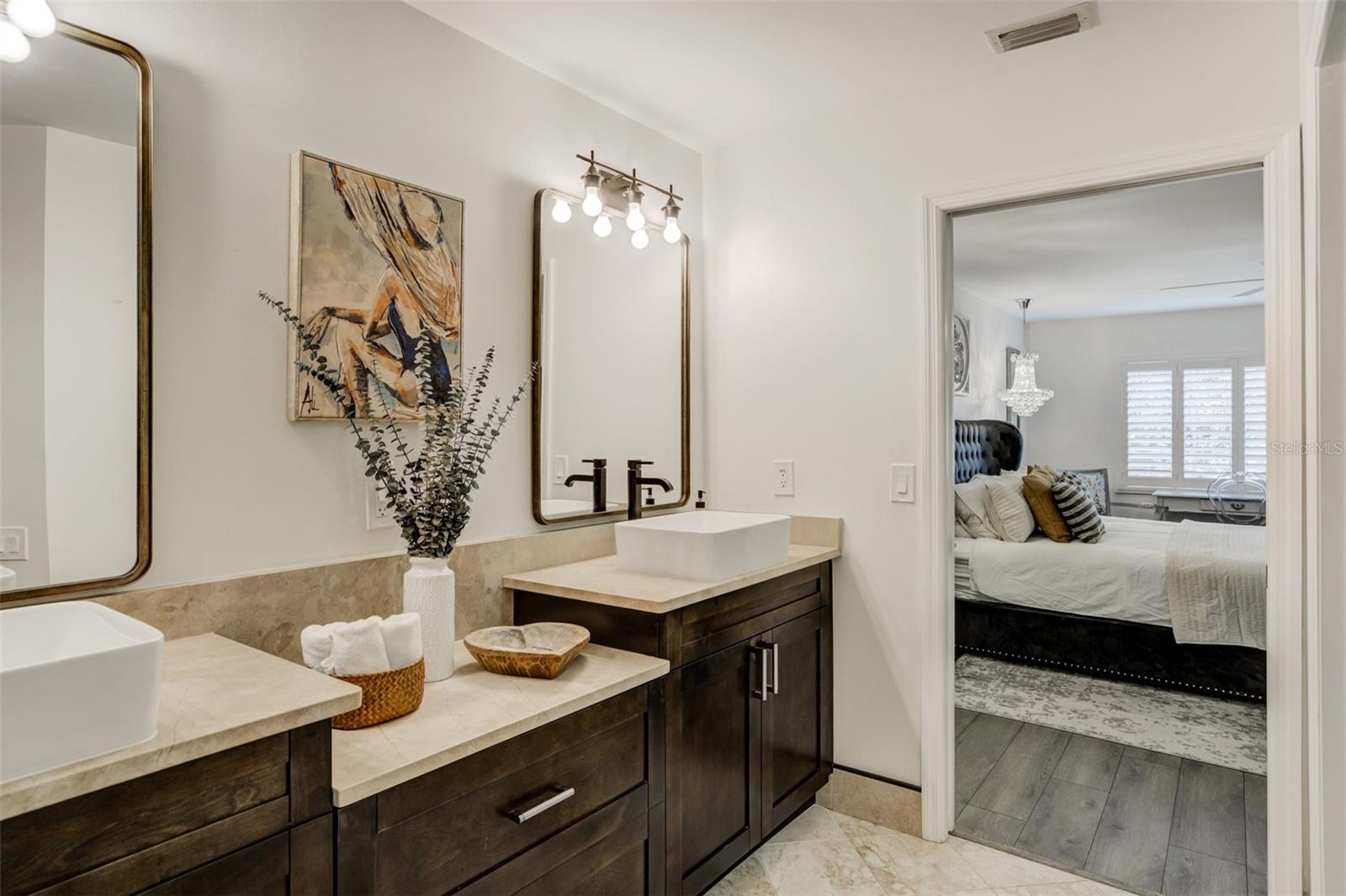 PELICAN PLACE - Residential