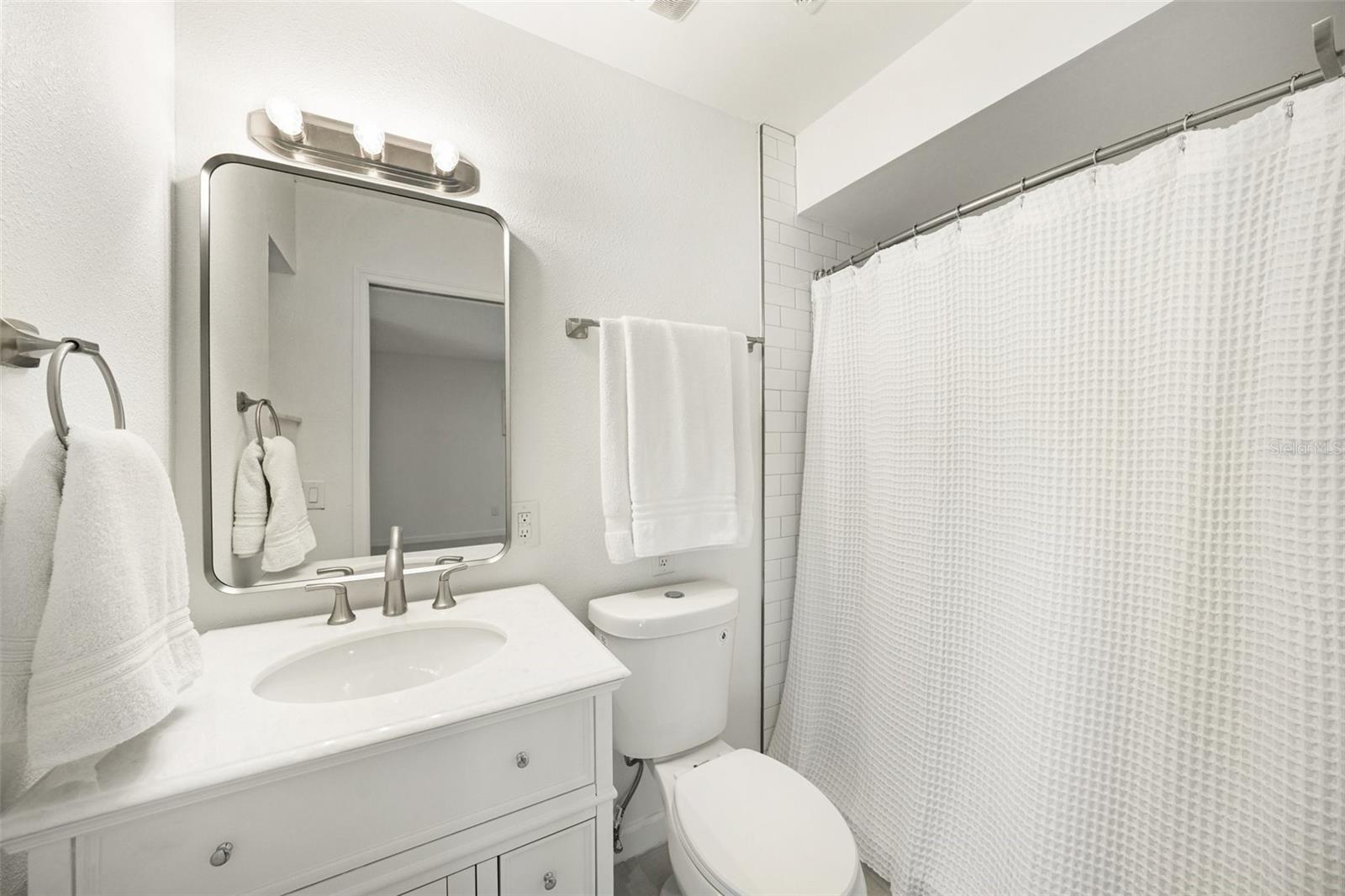 SHORE ACRES OVERLOOK SEC - Residential