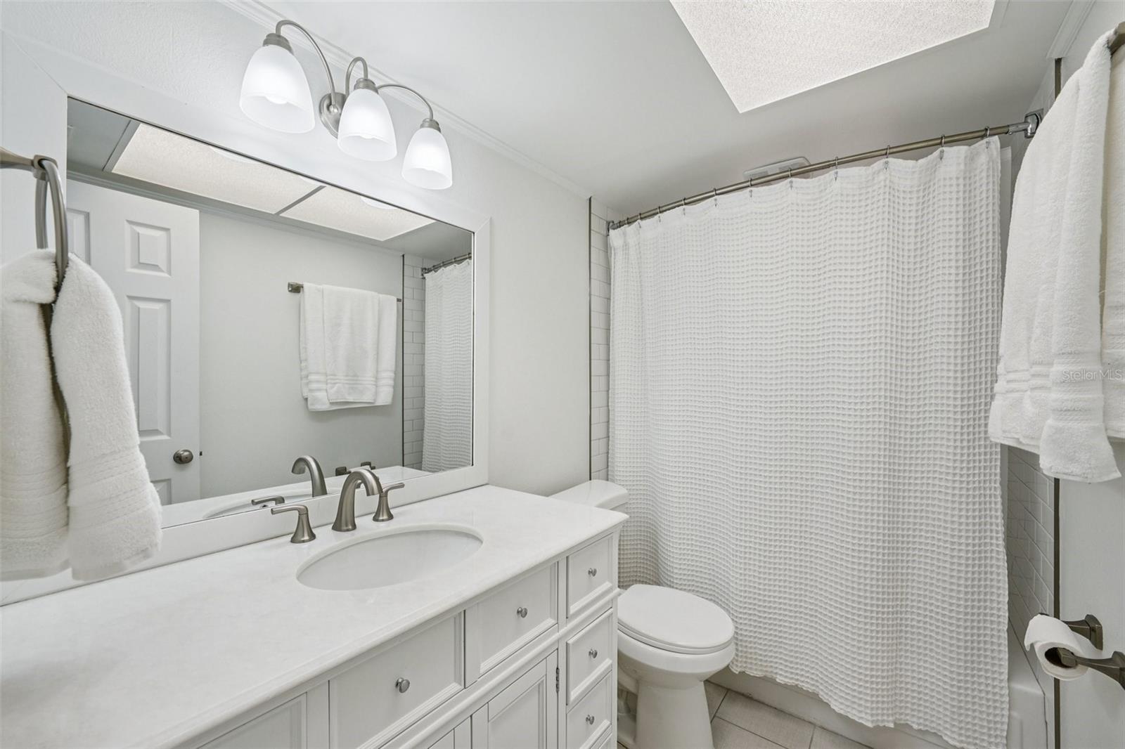 SHORE ACRES OVERLOOK SEC - Residential