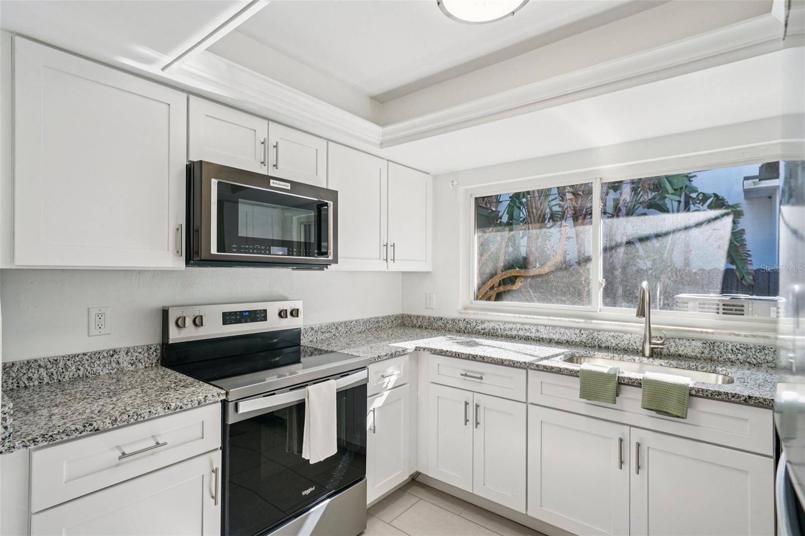 SHORE ACRES OVERLOOK SEC - Residential