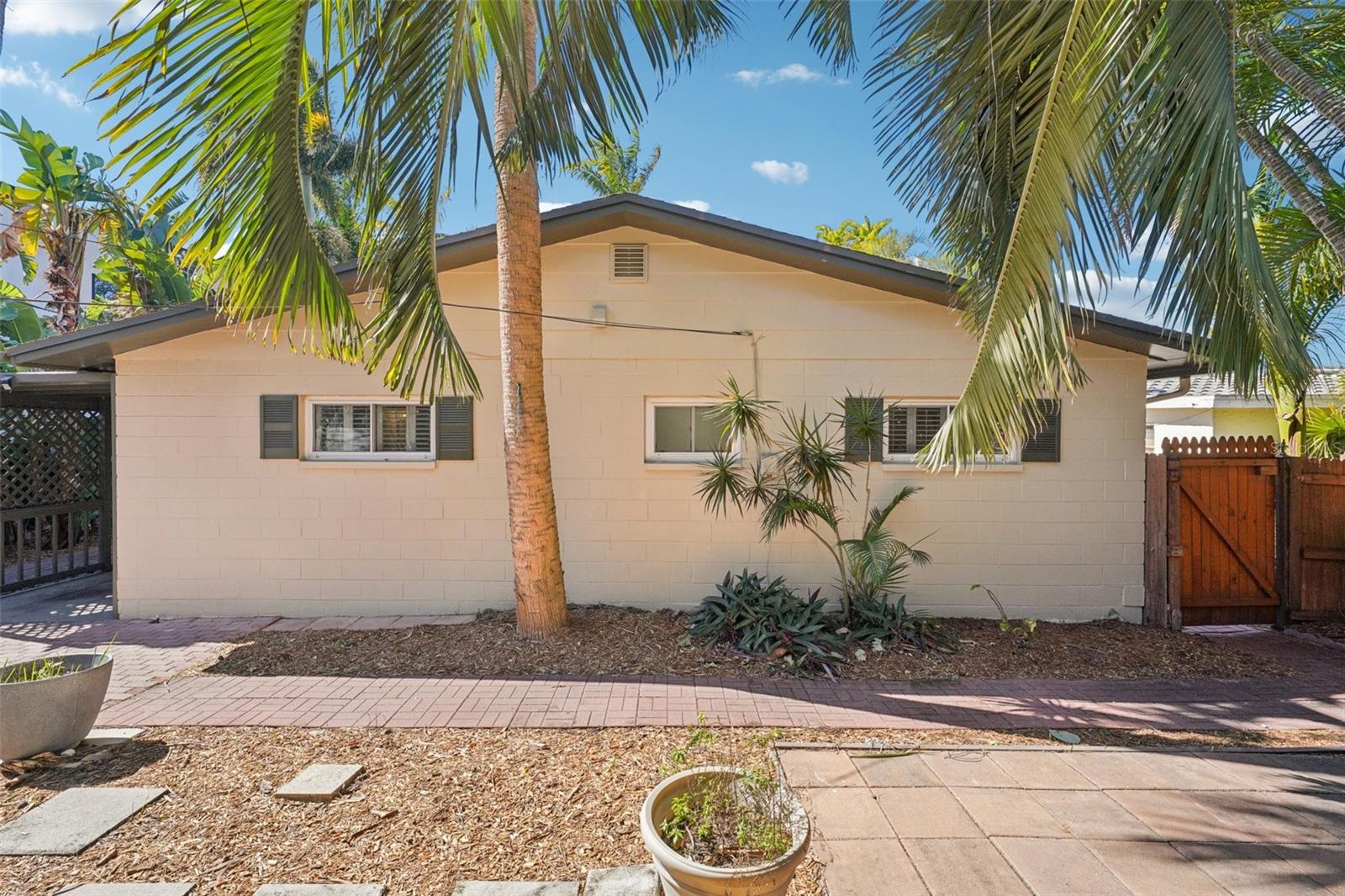 SHORE ACRES OVERLOOK SEC - Residential