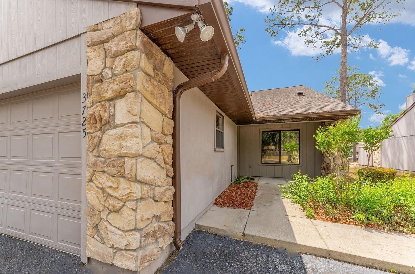 MILE RUN UNIT D REP - Residential