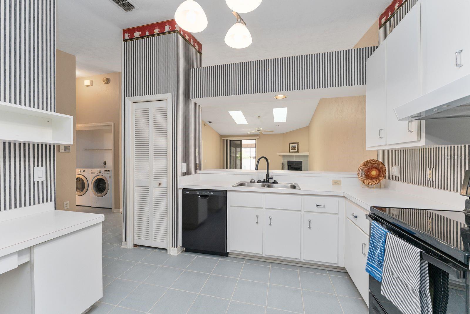 MILE RUN UNIT D REP - Residential