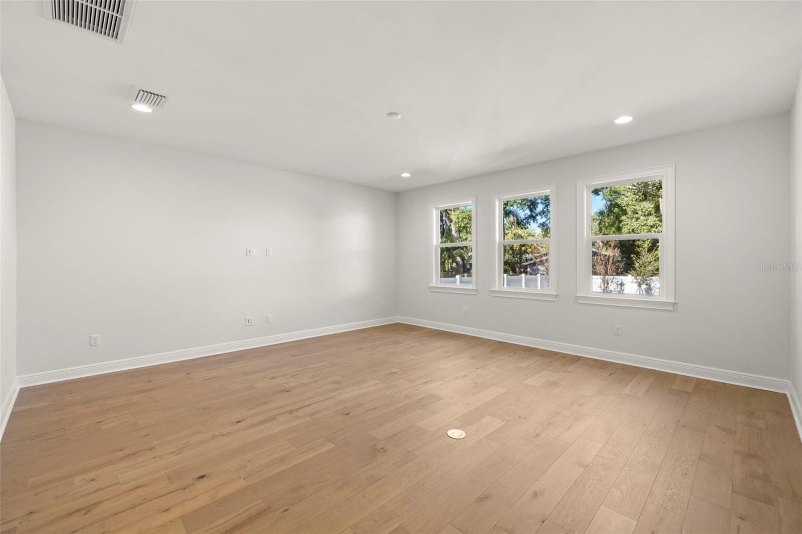 BALL SUB - Residential