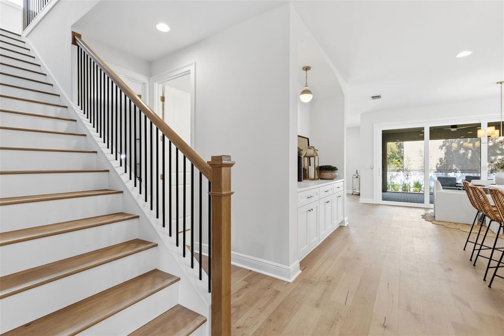 Photo of 4605 W San Jose Street, Tampa, FL 33629 (MLS # TB8444701)